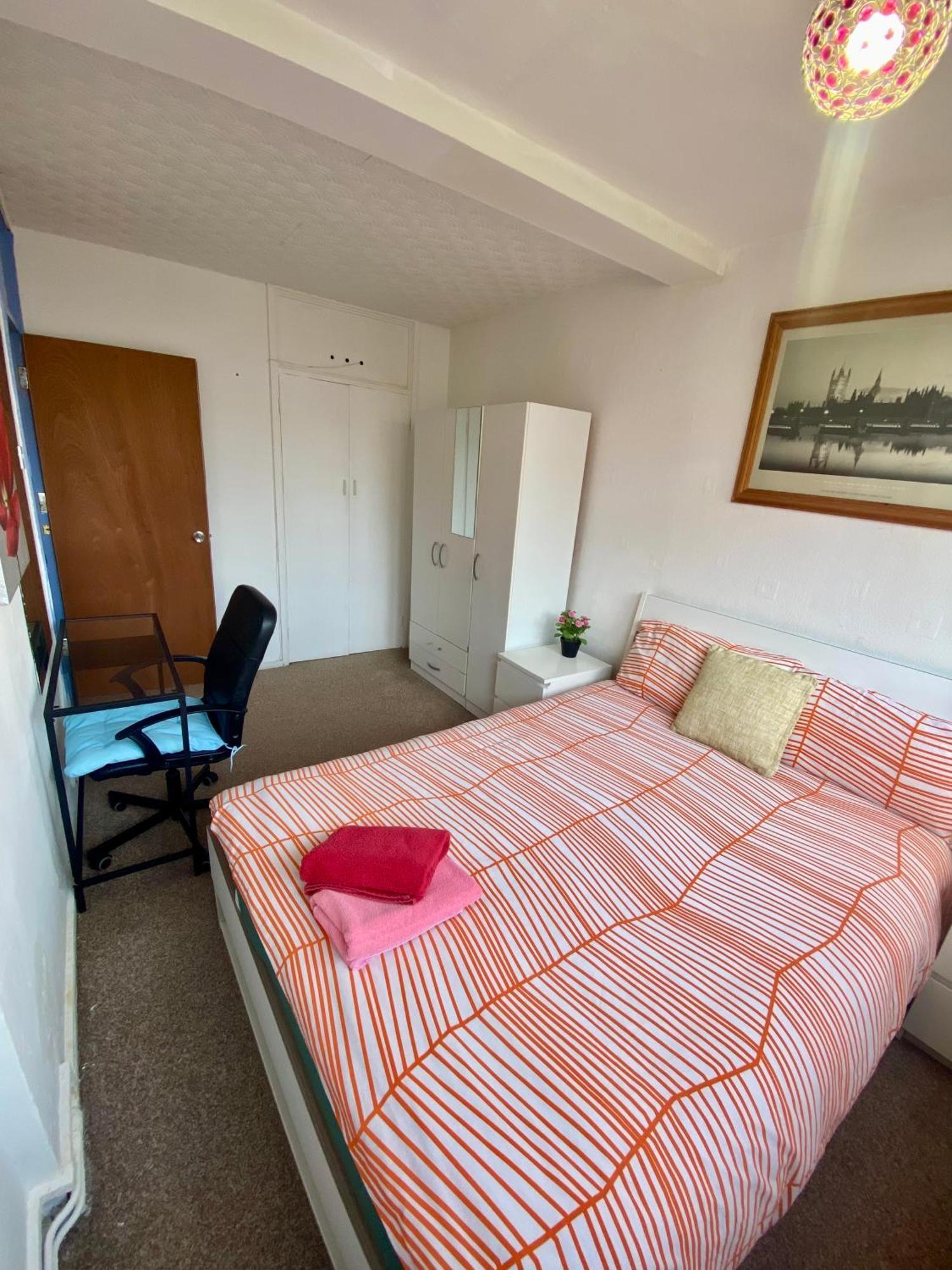 Cosy 3 Bed Apt, Old Truman Brewery! Brick Lane, London, E1 Exterior foto